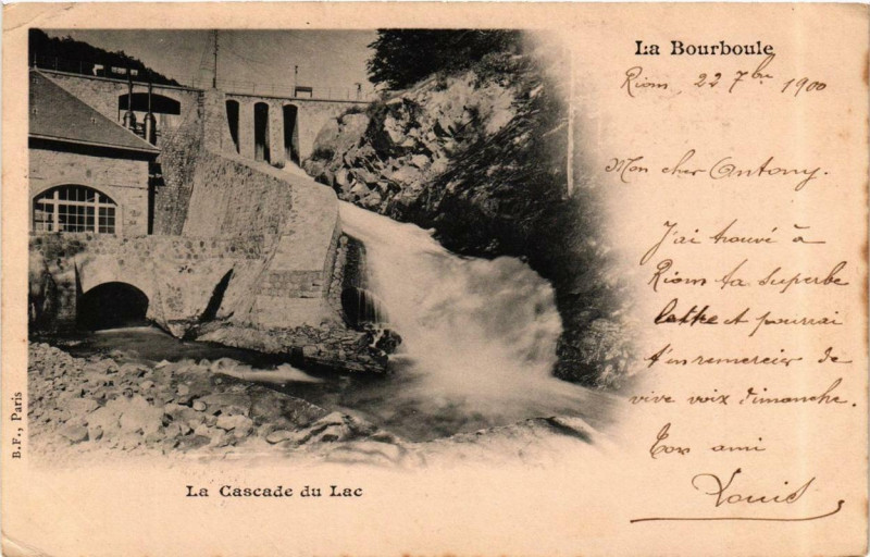 Carte postale ancienne La Bourboule La Cascade du Lac à La Bourboule