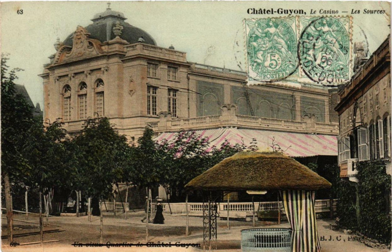 Carte postale ancienne Chatel-Guyon Le Casino Les Sources