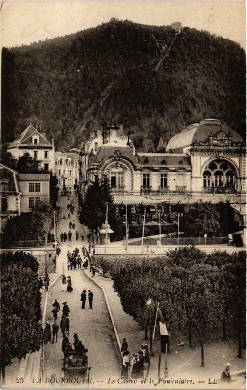 Carte postale ancienne La Bourboule Le Casino et le Funiculaire à La Bourboule