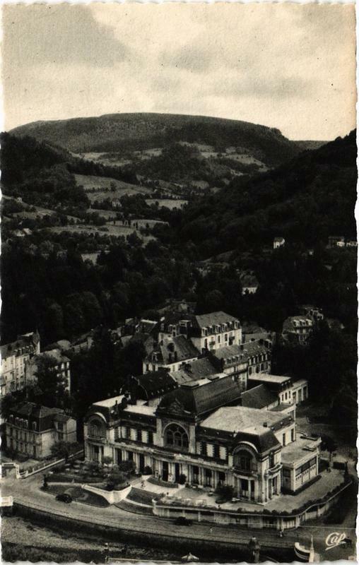 Carte postale ancienne La Bourboule Le Casino à La Bourboule