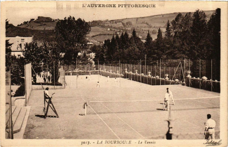 Carte postale ancienne La Bourboule Le Tennis à La Bourboule