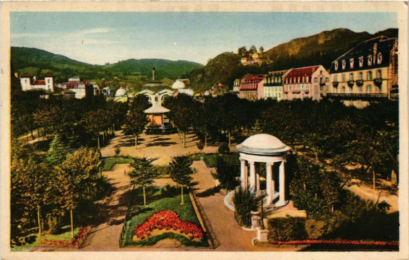 Carte postale ancienne La Bourboule Jardins de l'Etabl. Thermal à La Bourboule
