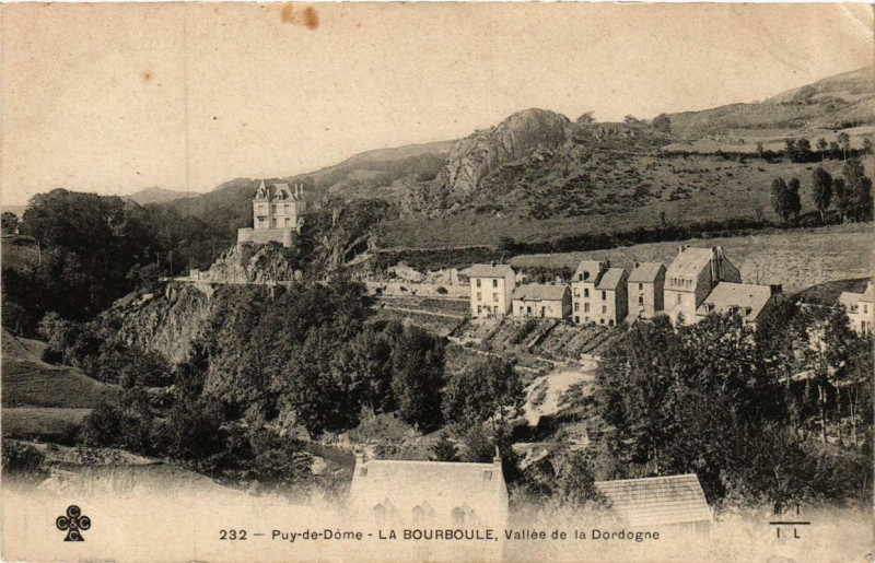 Carte postale ancienne La Bourboule Vallée de la Dordogne à La Bourboule