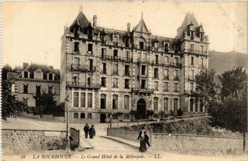 Carte postale ancienne La Bourboule Le Grand Hotel de la Metropole à La Bourboule