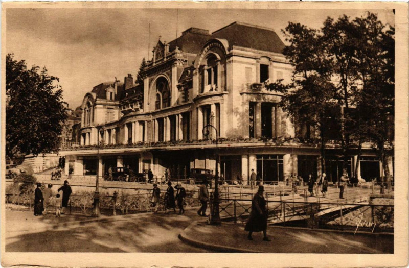 Carte postale ancienne La Bourboule Le Casino à La Bourboule