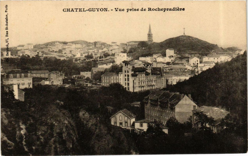 Carte postale ancienne Chatel-Guyon Vue prise de Rochepradiere à Ris