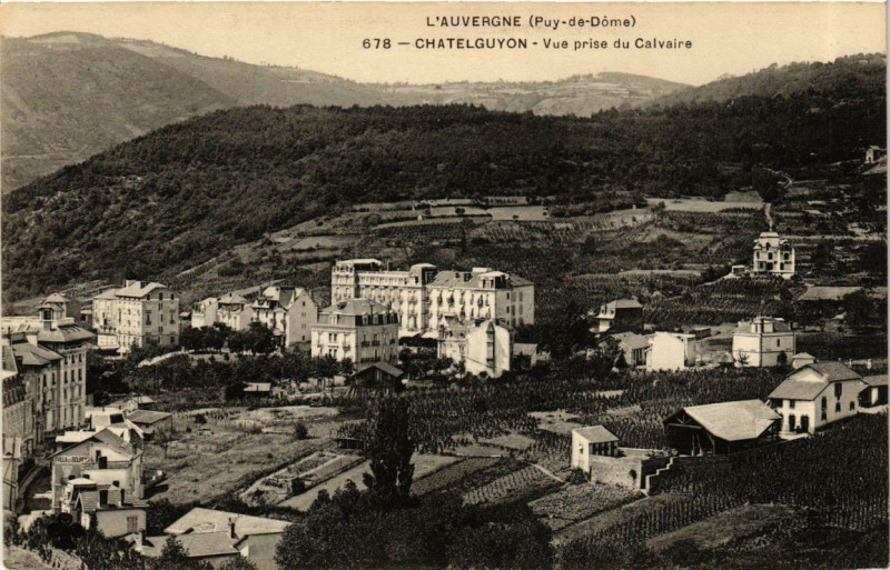 Carte postale ancienne Chatel-Guyon Vue prise du Calvaire à Ris