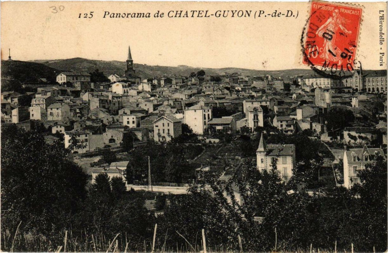 Carte postale ancienne Chatel-Guyon Panorama