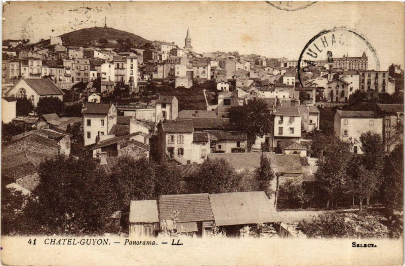 Carte postale ancienne Chatel-Guyon Panorama