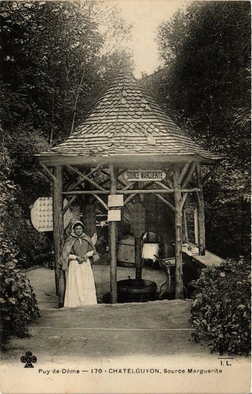 Carte postale ancienne Chatel-Guyon Source Marguerite
