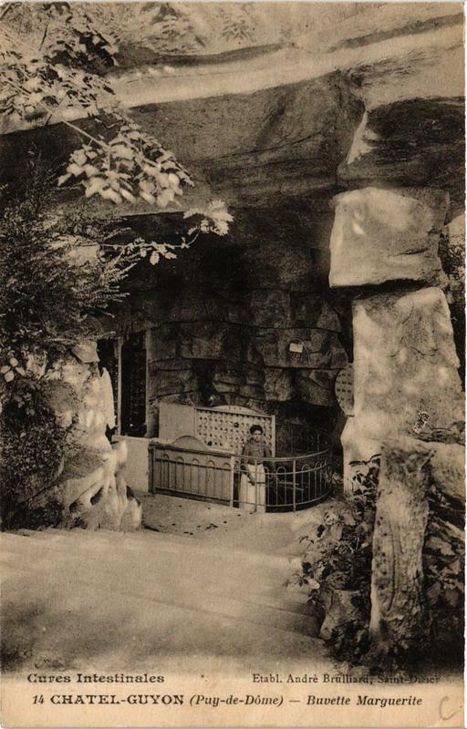 Carte postale ancienne Chatel-Guyon Buvette Marguerite