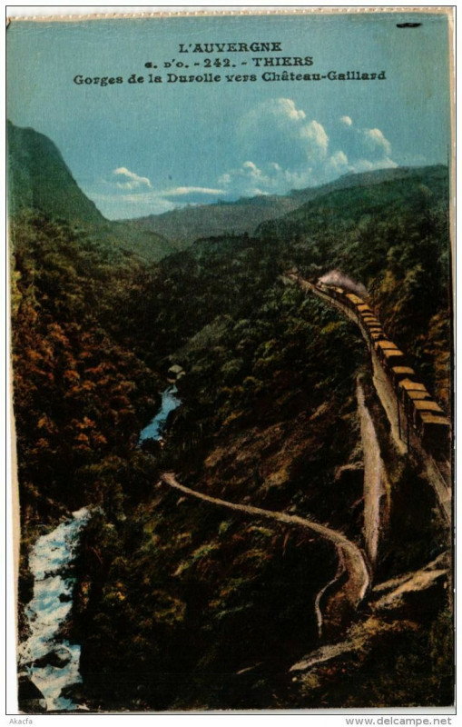 Carte postale ancienne Thiers Gorges de la Durolle vers Chateau-Gaillard à Thiers