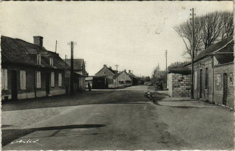 Carte postale ancienne Saint-Firmin Route Nationale