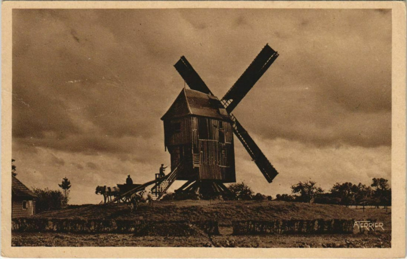 Carte postale ancienne Mers-les-Bains Le Moulin de Saint-Maxeu à Mers-les-Bains
