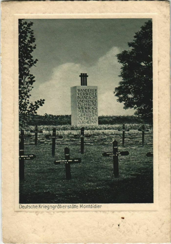 Carte postale ancienne Montdidier Dt. Kriegsgraberstatte à Montdidier