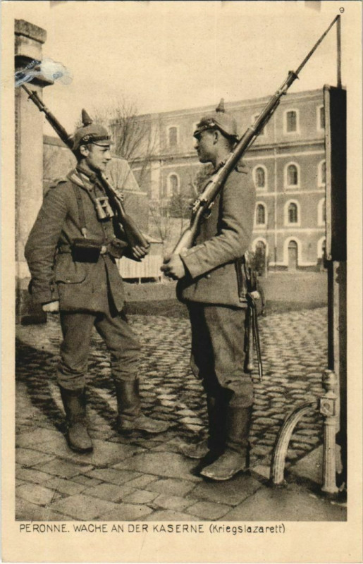 Carte postale ancienne Guerre Peronne Wache an der Kaserne