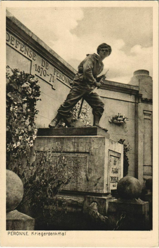 Carte postale ancienne Guerre Peronne Kriegerdenkmal