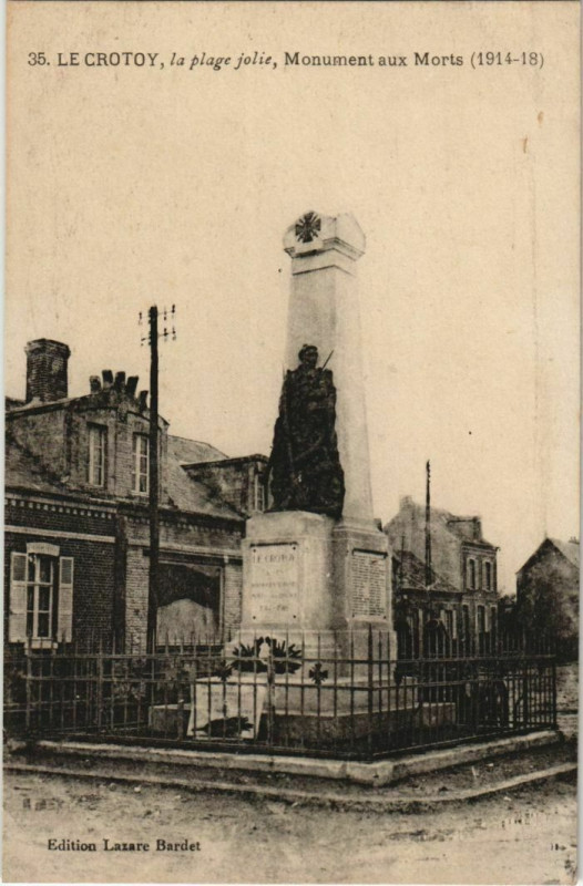 Carte postale ancienne Le Crotoy Monument aux Morts au Crotoy