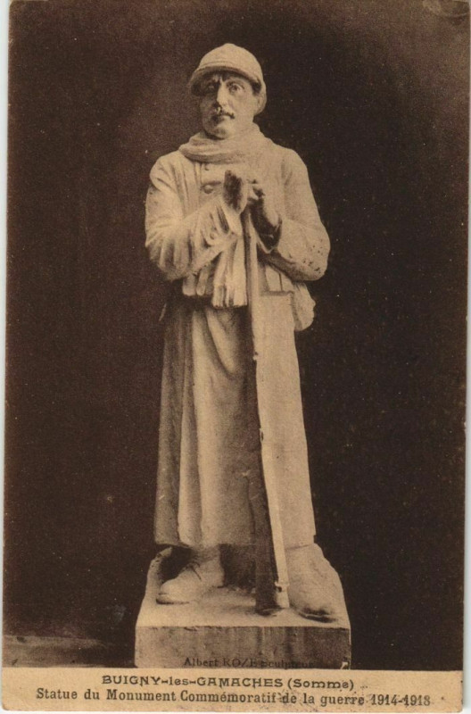 Carte postale ancienne Buigny-les-Gamaches Statue à Gamaches
