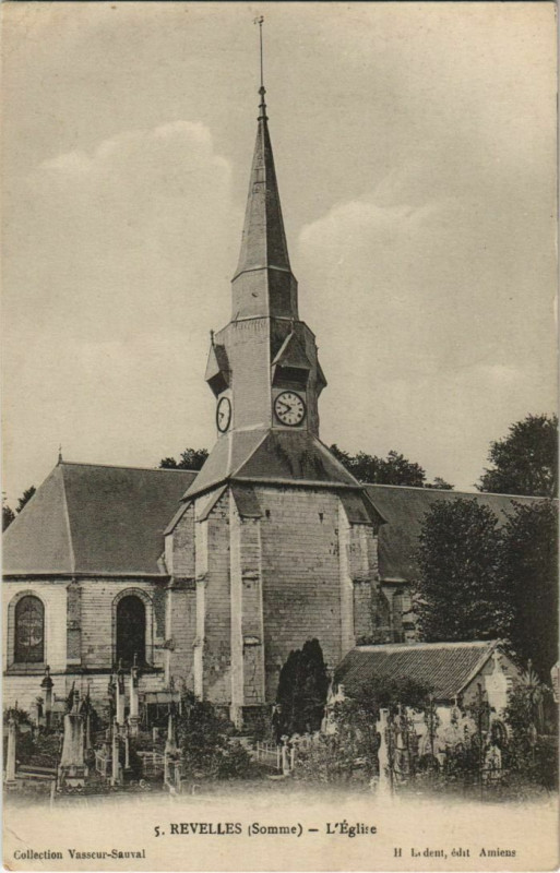 Carte postale ancienne Revelles Eglise à Revelles