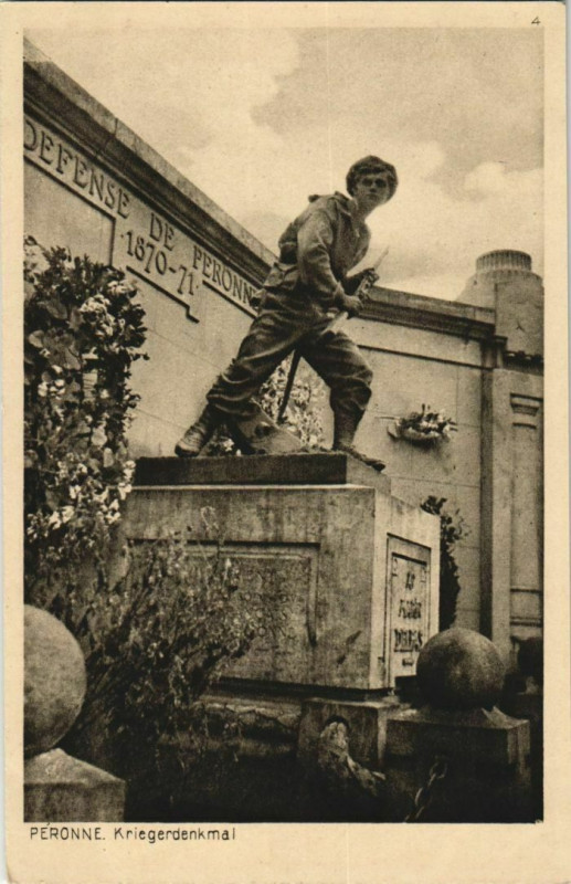 Carte postale ancienne Peronne Kriegerdenkmal