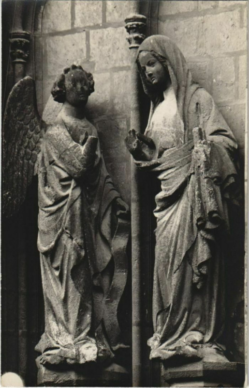 Carte postale ancienne Carte photo Cathédrale d'Amiens Intérieur détailles à Amiens