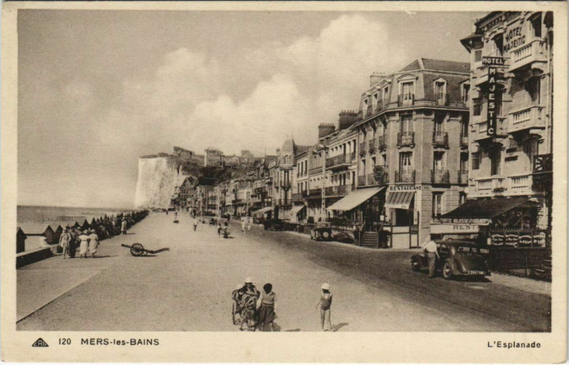 Carte postale ancienne Mers-les-Bains Esplanade à Mers-les-Bains