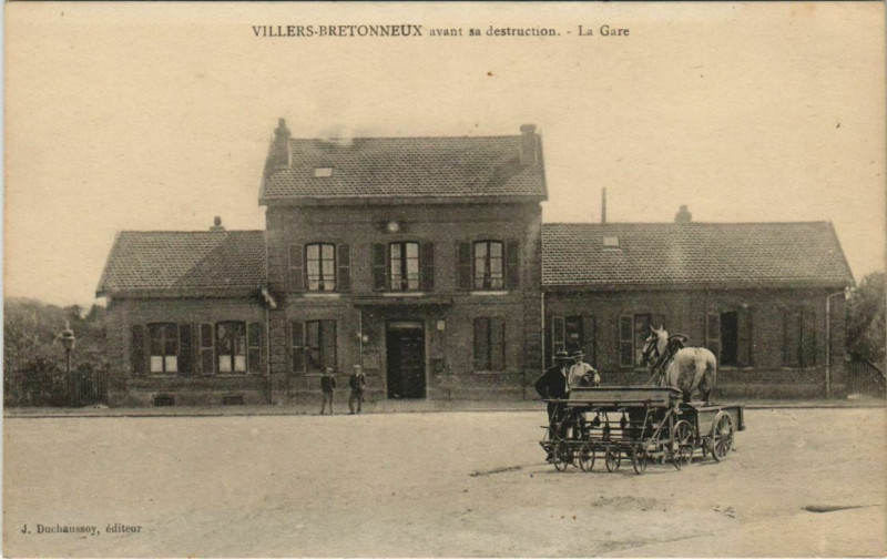Carte postale ancienne Villers-Bretonneux avant la destruction la Gare à Villers-Bretonneux