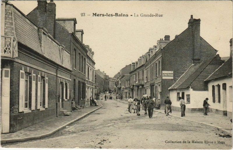Carte postale ancienne Mers-les-Bains La Grande Rue à Mers-les-Bains