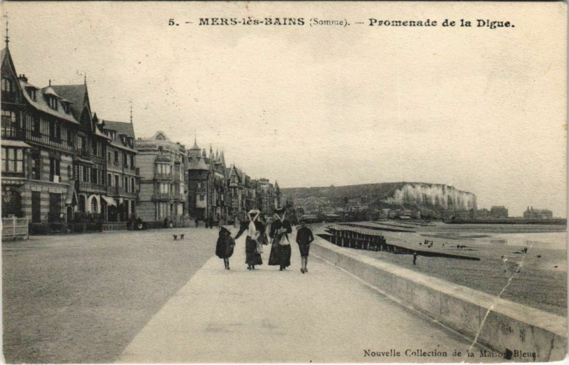 Carte postale ancienne Mers-les-Bains Promenade de la Digue à Mers-les-Bains