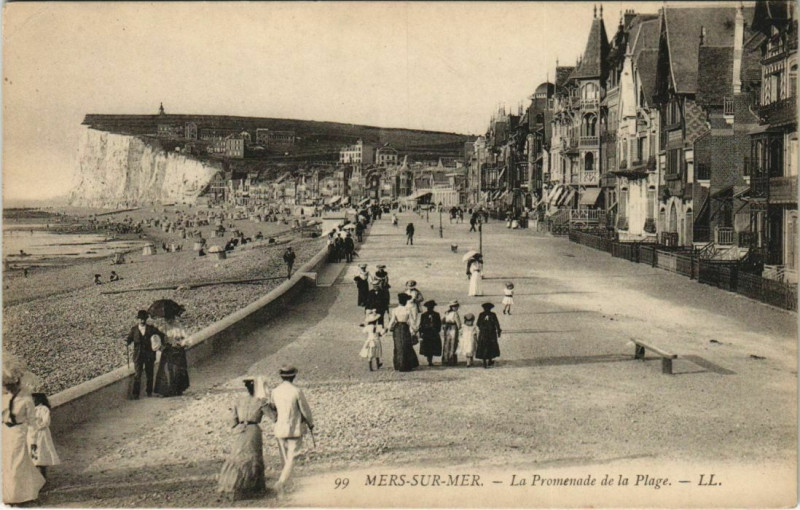 Carte postale ancienne Mers-les-Bains Promenade de la Plage à Mers-les-Bains