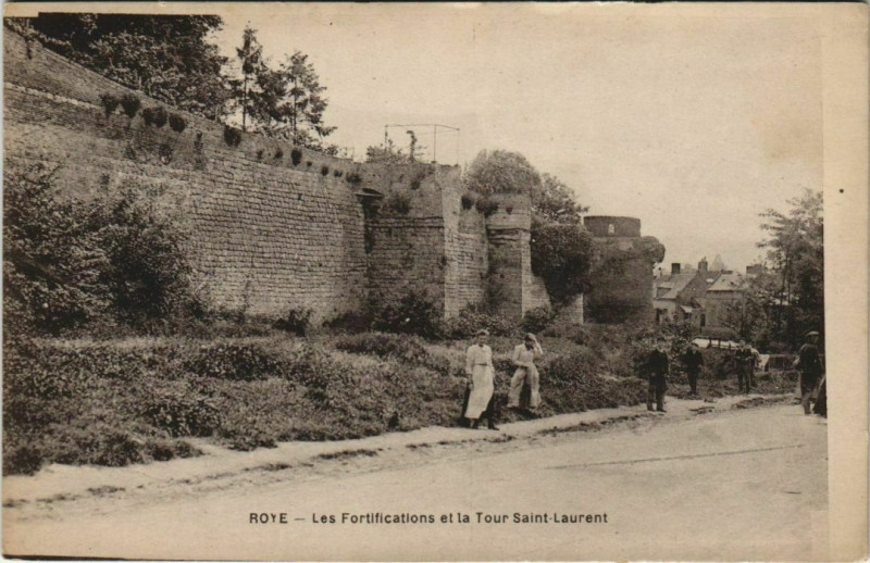 Carte postale ancienne Roye Les Fortifications Toue Saint-Laurent à Roye