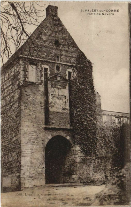 Carte postale ancienne Saint-Valery-sur-Somme Porte Nevers à Y