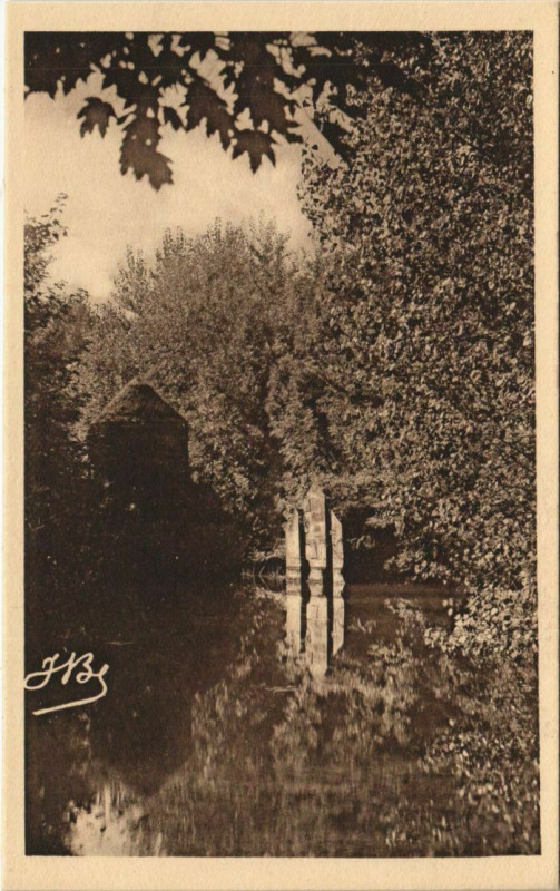 Carte postale ancienne Peronne Autour du Cam