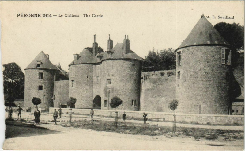 Carte postale ancienne Peronne Le Chateau