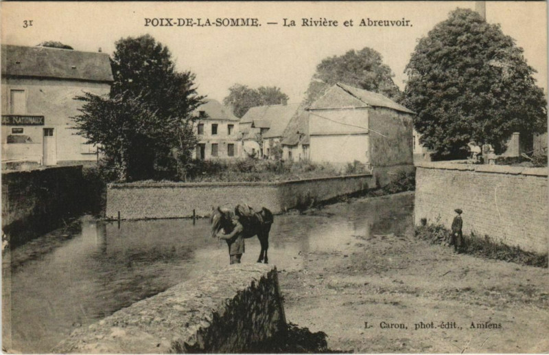 Carte postale ancienne Poix La Riviere et Abreuvoir