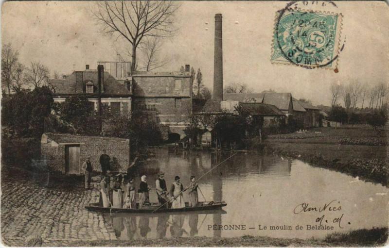 Carte postale ancienne Peronne Moulin de Belzaise