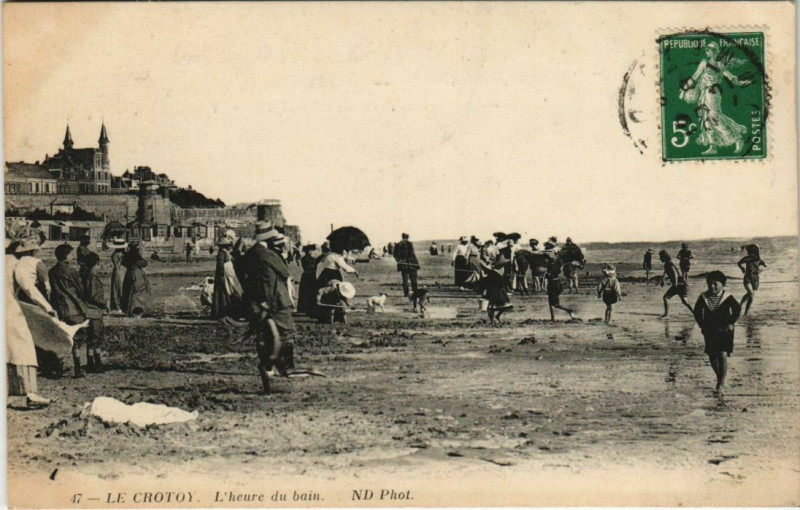 Carte postale ancienne Le Crotoy Heure du Bain au Crotoy