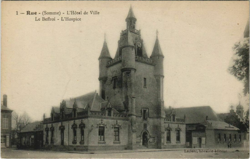 Carte postale ancienne Rue Hotel de Ville à Rue