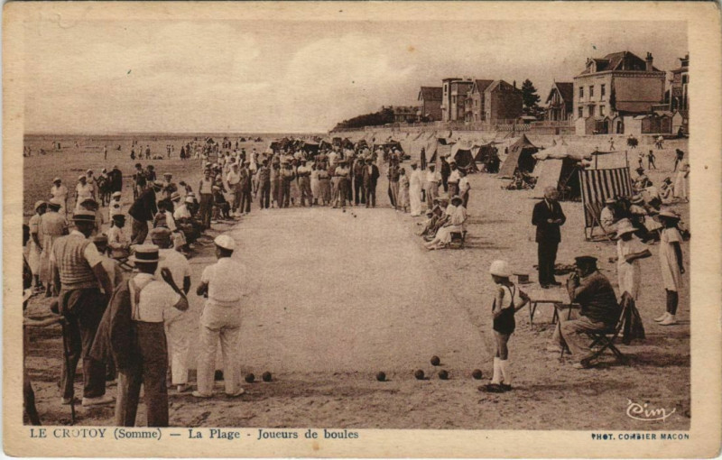 Carte postale ancienne Le Crotoy La Plage Joueurs de boules au Crotoy