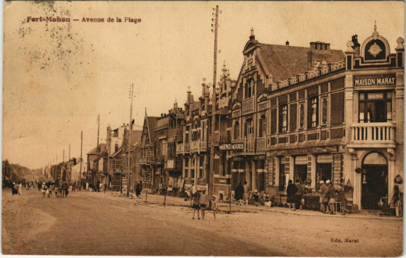 Carte postale ancienne Fort-Mahon Avenue de la Plage