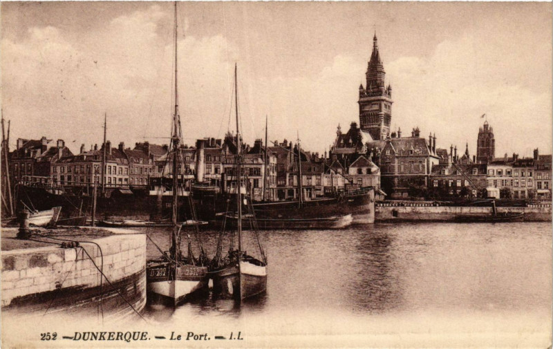 Carte postale ancienne Dunkerque-Le Port à Dunkerque
