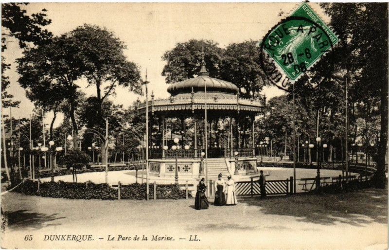 Carte postale ancienne Dunkerque-Le Parc de la Marine à Dunkerque