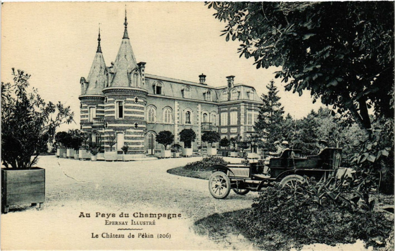 Carte postale ancienne Epernay Illustré - Le Chateau de Pékin à Épernay