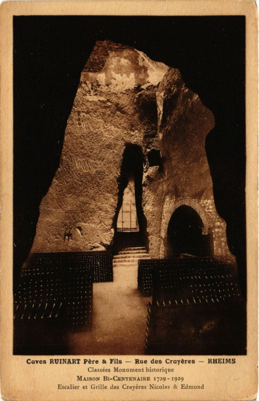 Carte postale ancienne Cuves Ruinart Pere & Fils Rue des Croyeres Rheims Classées