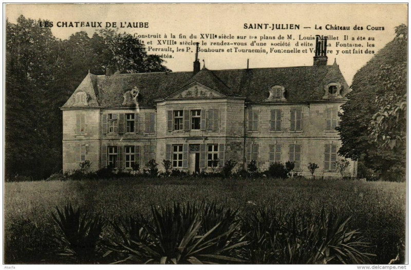 Carte postale ancienne Saint-Julien Le Chateau des Cours