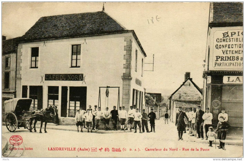 Carte postale ancienne Landreville Carrefour du Nord Rue de la Poste à Landreville