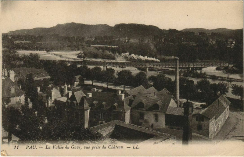 Carte postale ancienne Pau Vallee du Gave France à Pau