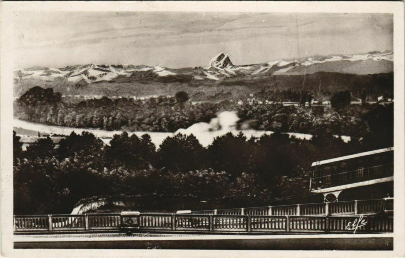 Carte postale ancienne Pau Chaine des Pyrenees France à Pau