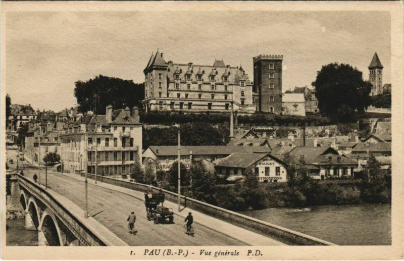 Carte postale ancienne Pau vue generale France à Pau